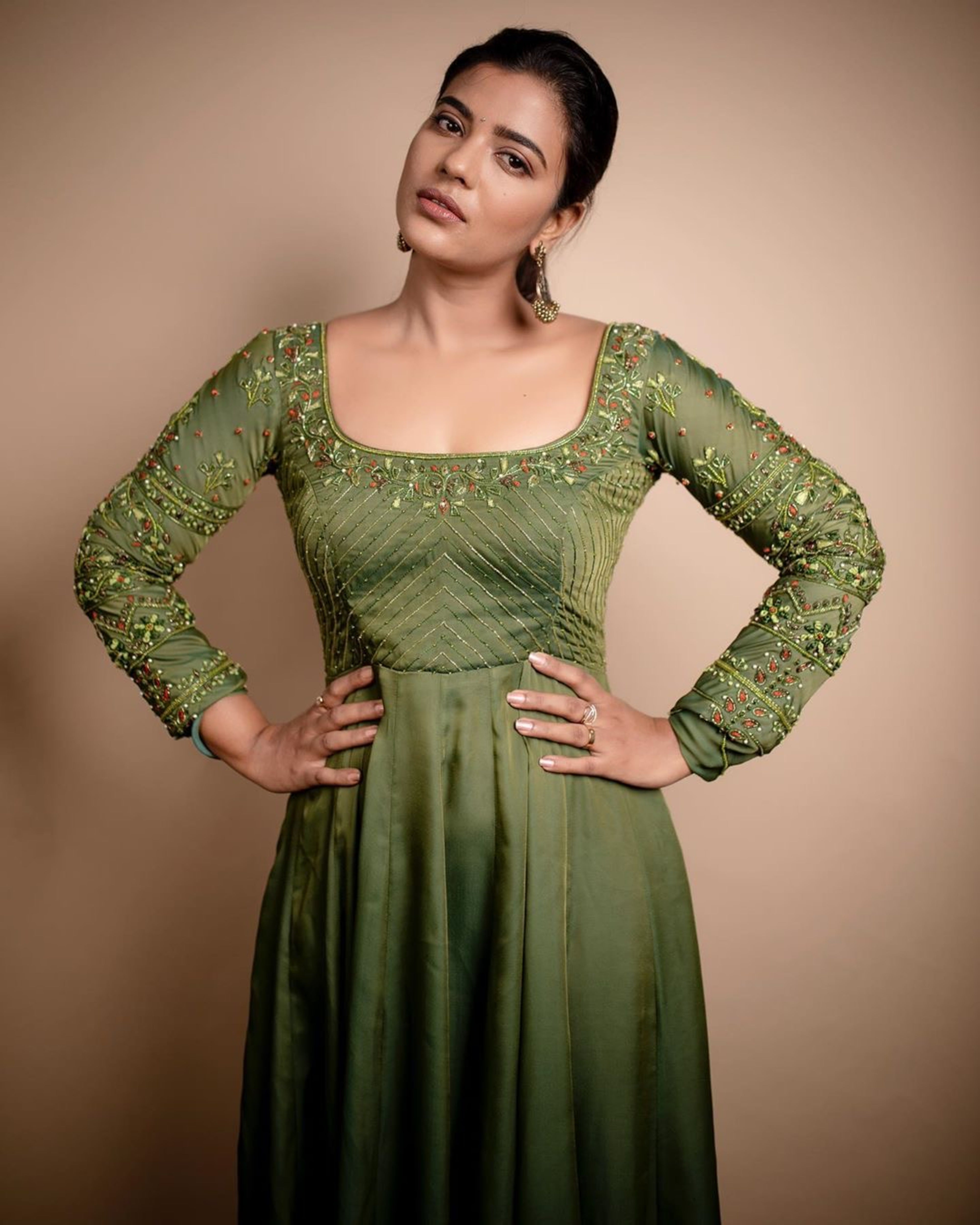 Actress Aishwarya Rajesh in a handcrafted green malkha silk anarkali without dupatta