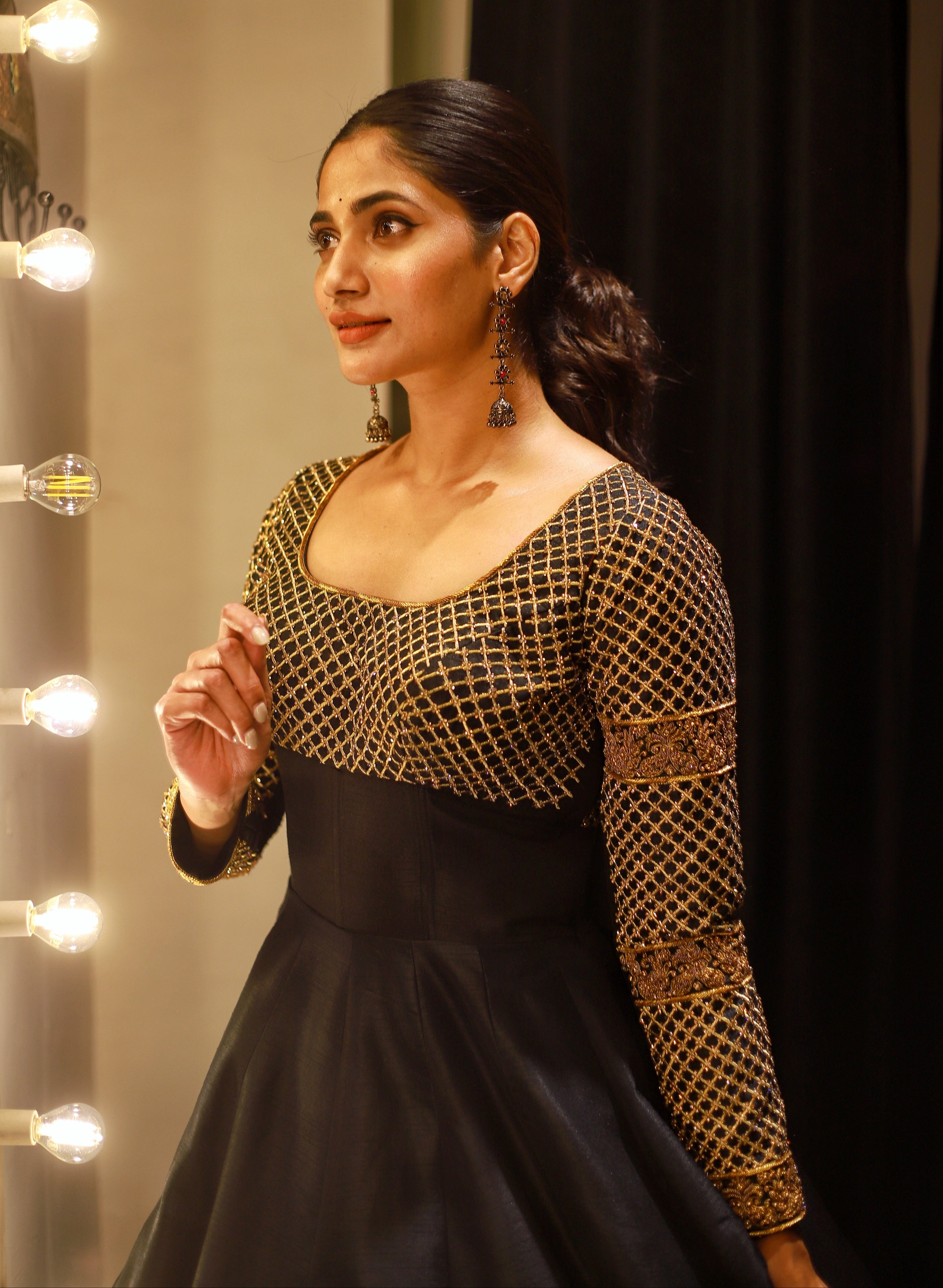 Bigg Boss fame and Actress Losliya Mariyanesan in Black Designer Anarkali by Archana Karthick